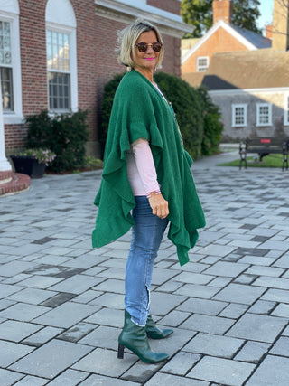 HOLIDAY GREEN RUFFLE WRAP