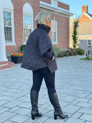 Quilted Short Sleeves Puffer Pullover Poncho Black