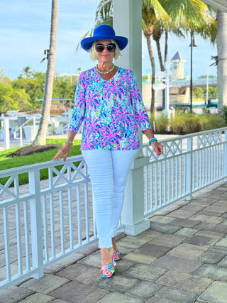 PINK PALM TREE V-NECK TOP