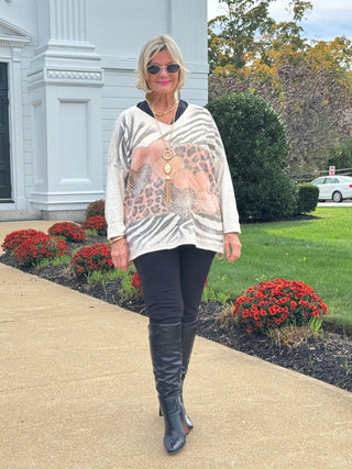 HEARTS & ANIMAL PRINT V-NECK SWEATER