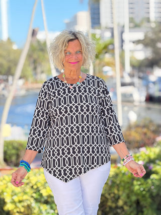 LULU B MIDNIGHT TRELLIS ASYMMETRIC TOP LULU-B