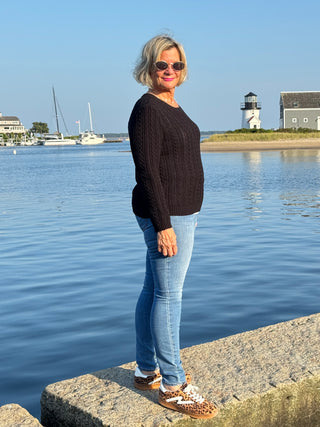 LULU-B BLACK CABLE CREW NECK SWEATER