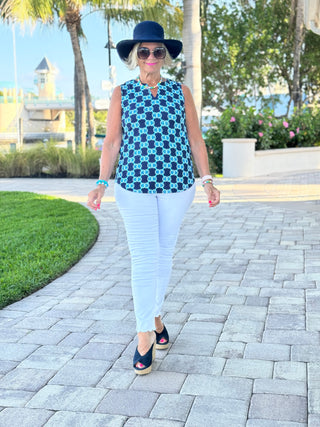 NAVY MEDALLION SLEEVELESS V NECK