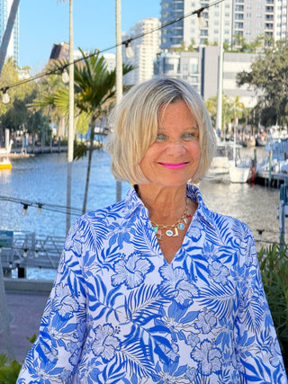 LULU B HIBISCUS COAST COLLAR SLEEFVE TOP LULU b