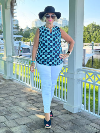 NAVY MEDALLION SLEEVELESS V NECK