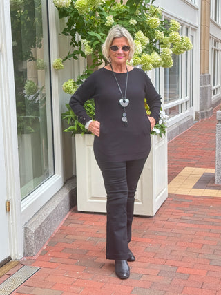 Ethyl Soft Pocket Sweater - Apply