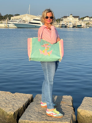 EMBROIDERED ANCHOR
PATCH FRINGE TOTE BAG.