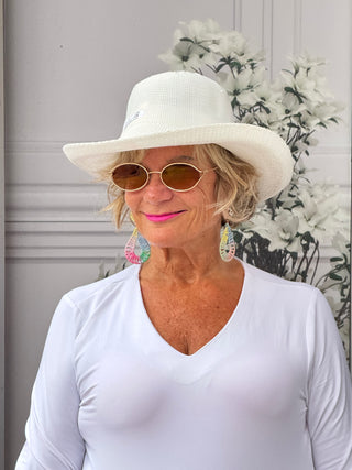 WHITE SLEEVE V NECK