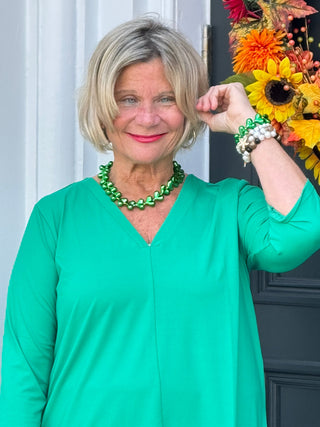 LULU-B TAILORED V EMERALD SLEEVE TOP LULU-B