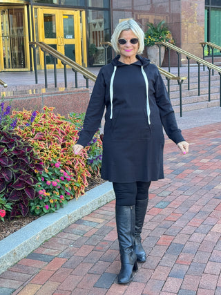 Lulu-b kangaroo pocket black scuba dress