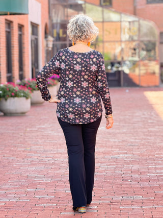 LONG SLEEVE METALLIC TEXTURED KNIT TOP Cathys Place