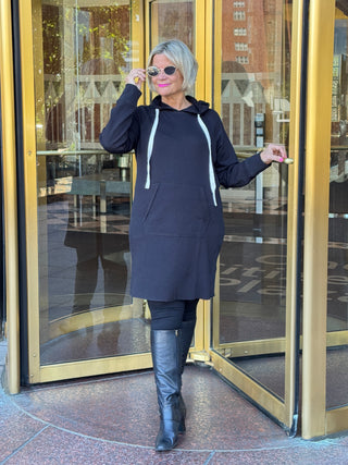 Lulu-b kangaroo pocket black scuba dress