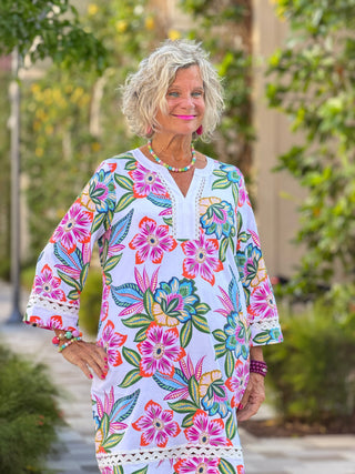 Women's Bold Tropical Solid Trim Shift Dress Cathys Place