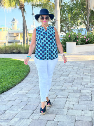 NAVY MEDALLION SLEEVELESS V NECK