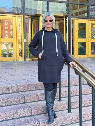 Lulu-b kangaroo pocket black scuba dress