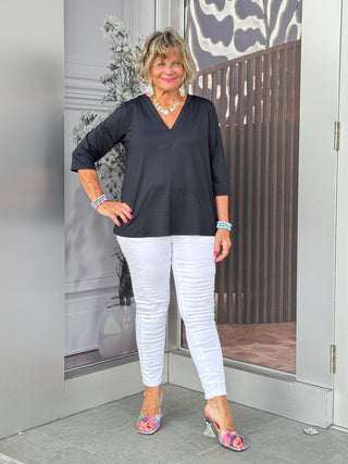 TAILORED BLACK SLEEVE V TOP