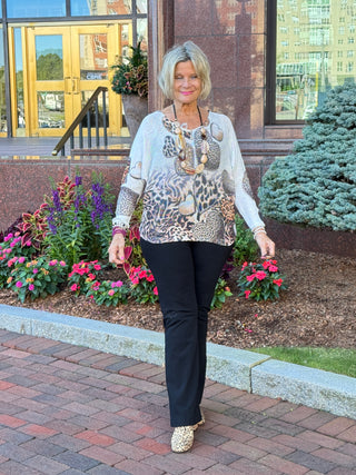 POHEART Beige Hearts V-Neck Knit Printed Sweater LOOWIE