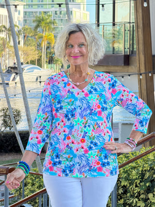 LULU B PARADISE GARDEN V NECK  TOP LULU-B