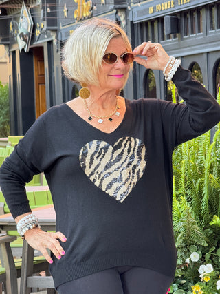 LEOPARD BLACK SEQUIN HEART APPLIQUÉ TOP
