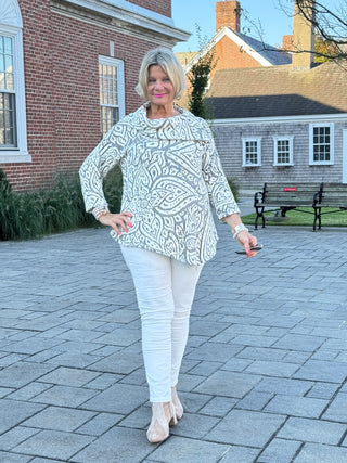HOLIDAY IVORY JACQUARD TOP