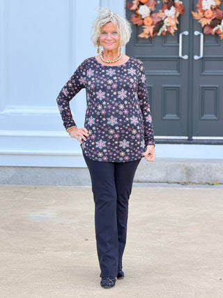 SNOWFLAKE PRINT LONG SLEEVE BOAT NECK TOP Cathys Place