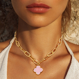 GOLD DIPPED QUATREFOIL PINK PENDANT