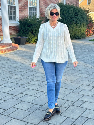 LULU-B CABLE WHITE V NECK SWEATER