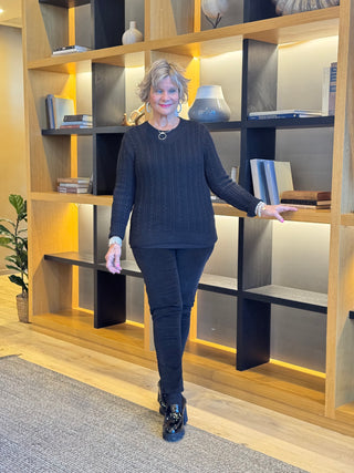 LULU-B BLACK CABLE CREW NECK SWEATER