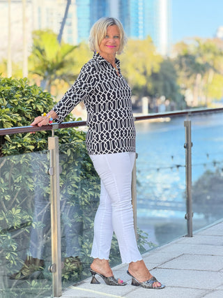 LULU B MIDNIGHT TRELLIS COLLAR SLEEVE TOP LULU-B