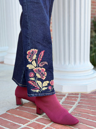 Women's Embroidered Pull On Ankle Jeans Cathys Place