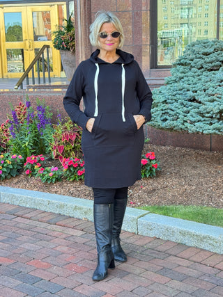 Lulu-b kangaroo pocket black scuba dress
