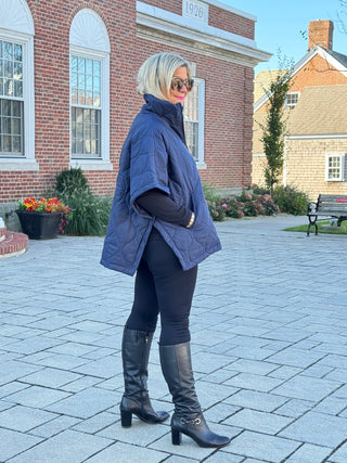 Quilted Short Sleeves Puffer Pullover Poncho Navy