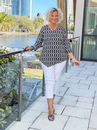 LULU B MIDNIGHT TRELLIS ASYMMETRIC TOP LULU-B