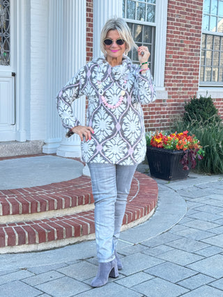 Women's Medallion Jacquard Sweater Knit Top