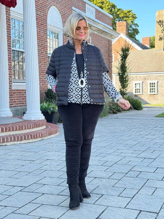 LULU-B BLACK SHORT SLEEVE PUFFER JACKET
