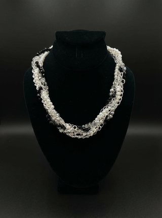 SIMPLE CLASS NECKLACE Cathys Place