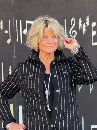 THE STARDUST BLACK JACKET ETHYL JEANS