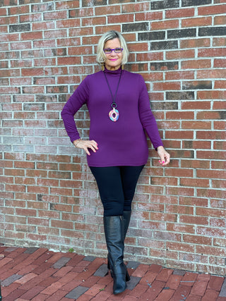 BASE LAYER EGGPLANT-PURPLE TOP