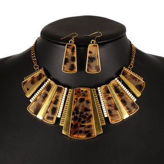 LEOPARD CAFE NECKLACE SET Cathys Place