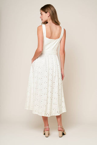 DAFFODILS & DAYDREAMS WOVEN LACE MIDI DRESS