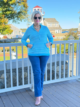 AQUA STRIPE HALF ZIPPER