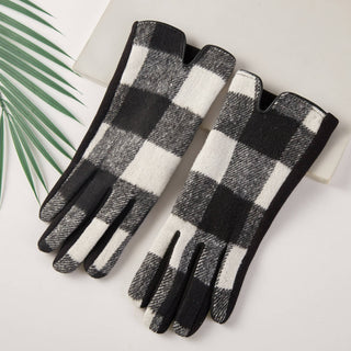 Buffalo Check Pattern Cozy Winter Gloves Hana