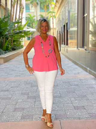TAILORED V NECK CORAL TOP