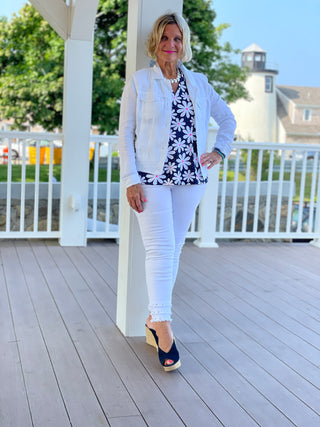 TAILORED NAVY DAISY SLEEVELESS V TOP