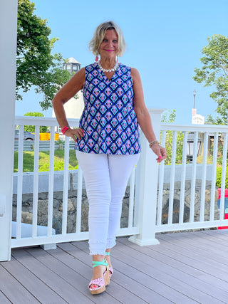 TAILORED PINEAPPLE VACA SLEEVELESS TOP