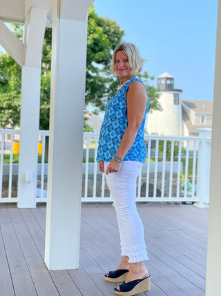 TAILORED BAHAMA TURTLE V-NECK TOP