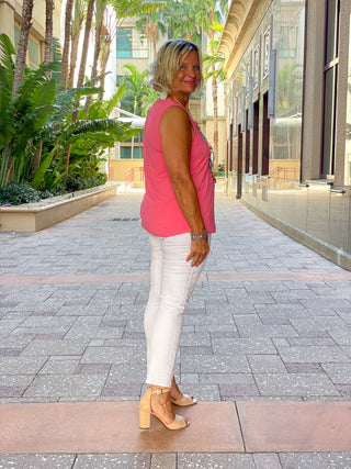 TAILORED V NECK CORAL TOP