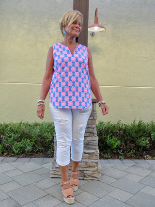 MEDALLION SLEEVESS V-NECK - Cathys Place
