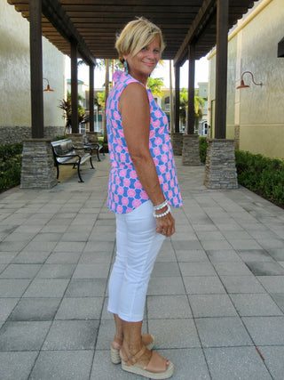 MEDALLION SLEEVESS V-NECK - Cathys Place