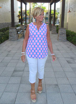 MEDALLION SLEEVESS V-NECK - Cathys Place
